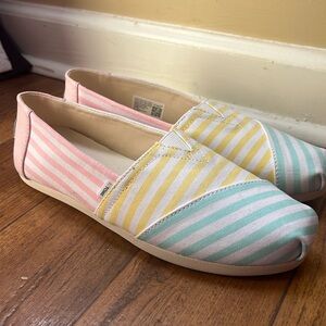 Toms Pastel Multi Stripe Colorblock Canvas Shoes, women's size 8.5 NWT